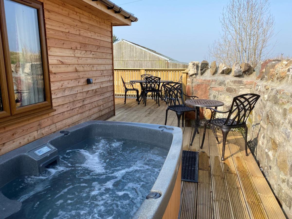 Partridge Lodge With Hot Tub Forgandenny 외부 사진