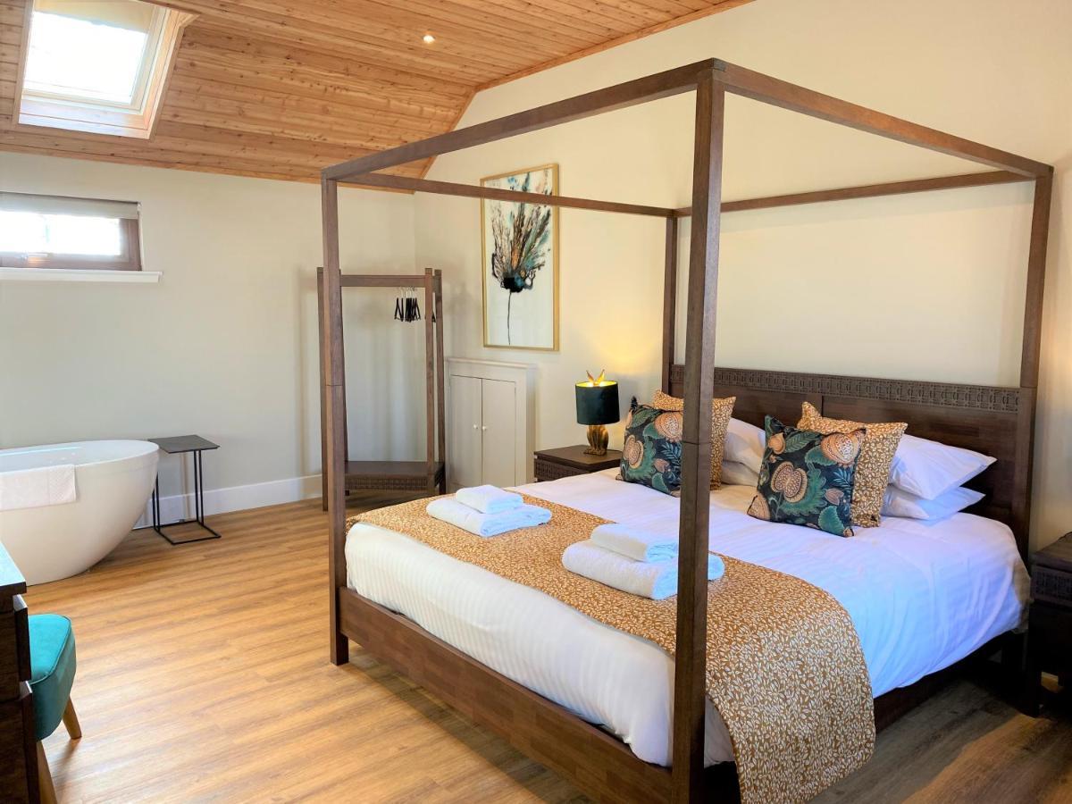 Partridge Lodge With Hot Tub Forgandenny 외부 사진