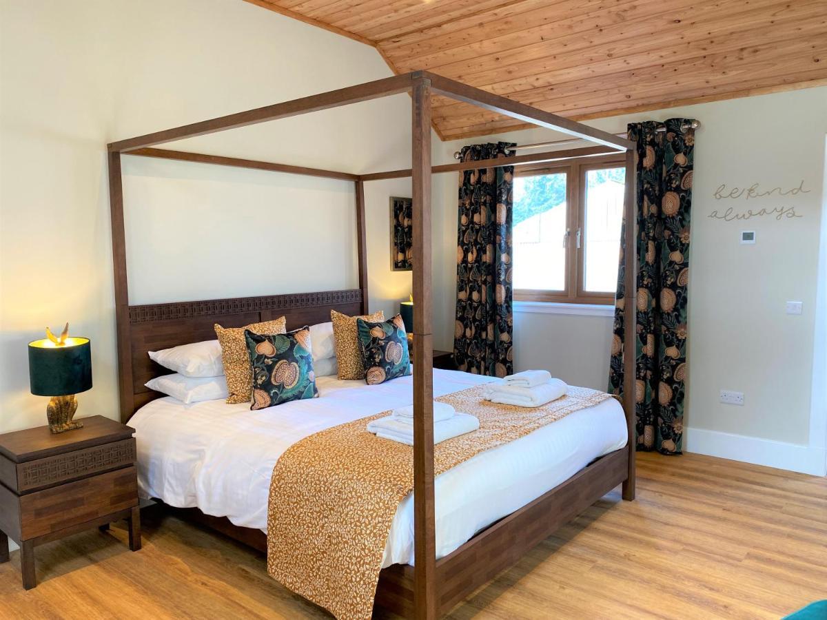 Partridge Lodge With Hot Tub Forgandenny 외부 사진